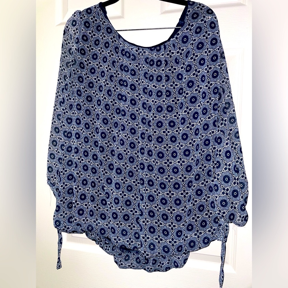 Dressbarn Blue and White Floral Top